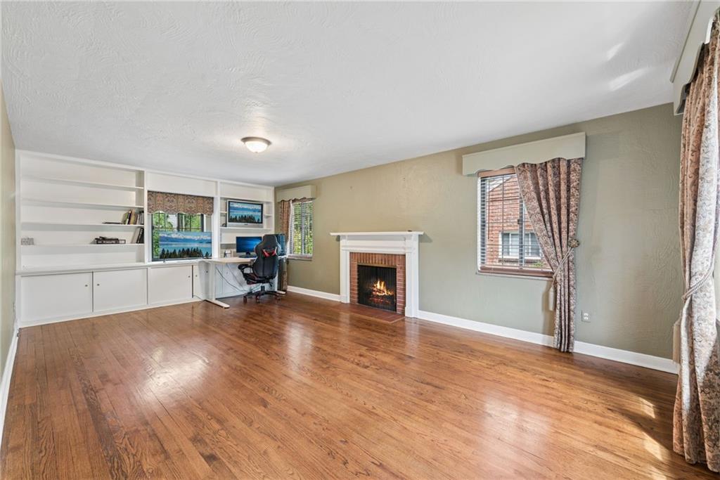 111 East Bruceton Road Pittsburgh, PA 15236 - Photo 3 of 46 Gallery Image 3