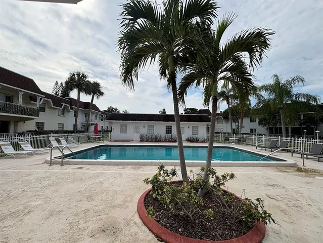 $248,000 | 700 Southeast 2nd Avenue, Unit 409, Deerfield Beach, FL 33441