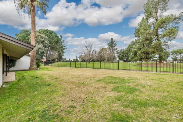 $249,950 | Undisclosed Address, Bakersfield, CA 93309