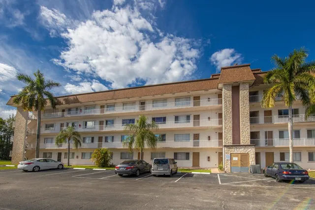 $249,000 | 6289 Lear Drive, Unit 301, Lake Worth, FL 33462