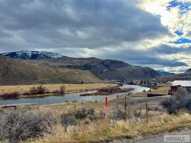 $225,000 | 168 Redwood Road, Salmon, ID 83467