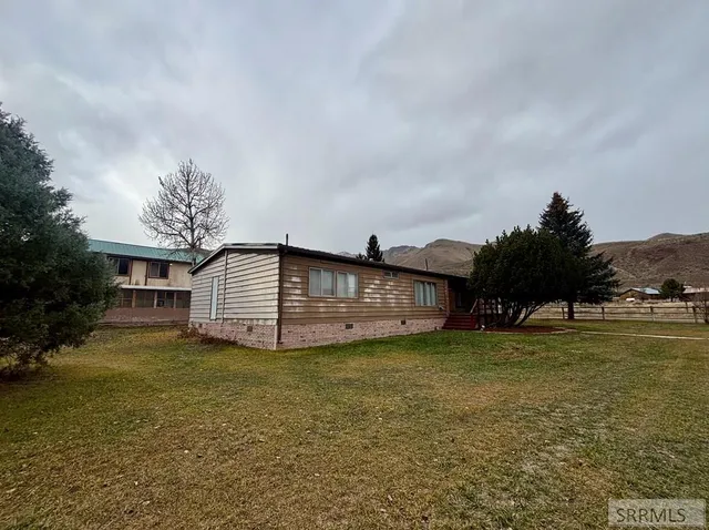 $225,000 | 168 Redwood Road, Salmon, ID 83467