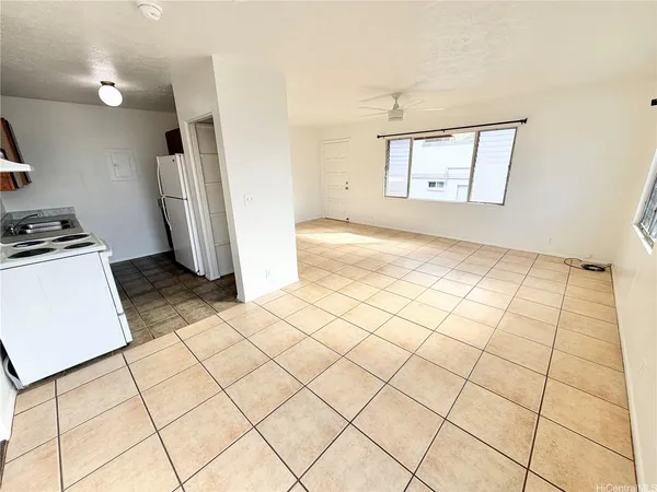 $3,150 | 94-968 Kahuailani Street, Waipahu, HI 96797