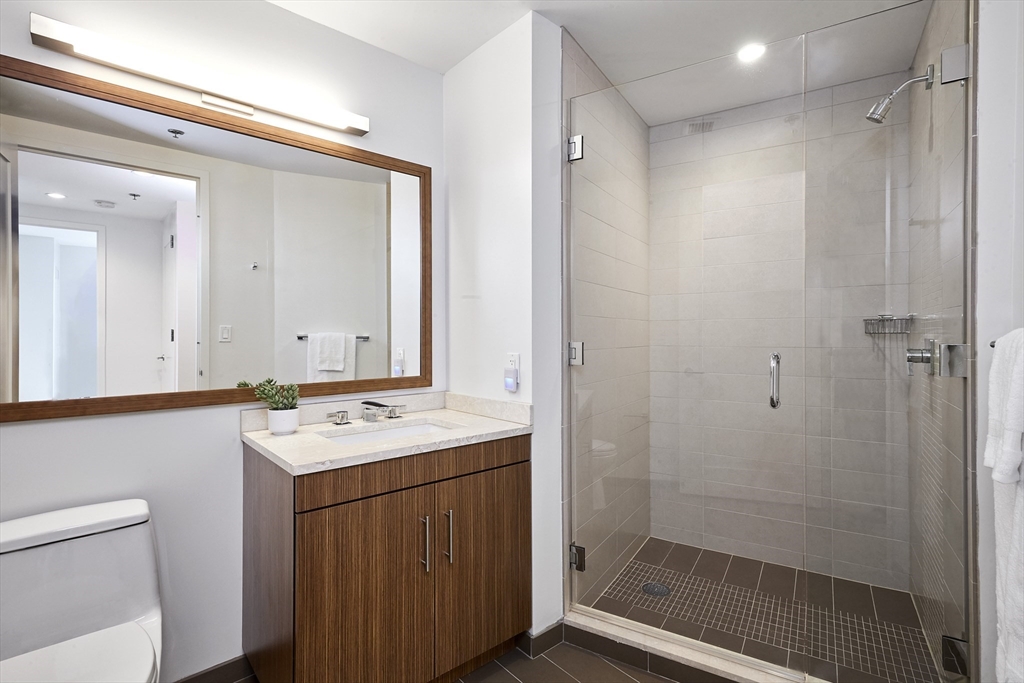 580 Washington Street, Unit 14F Boston, MA 02111 - Photo 16 of 36