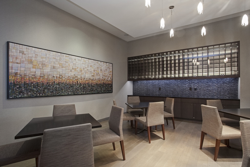 580 Washington Street, Unit 14F Boston, MA 02111 - Photo 31 of 36