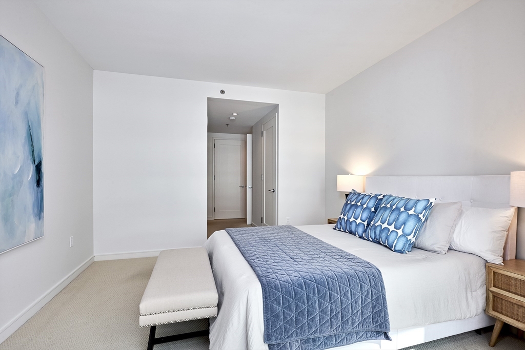 580 Washington Street, Unit 14F Boston, MA 02111 - Photo 10 of 36