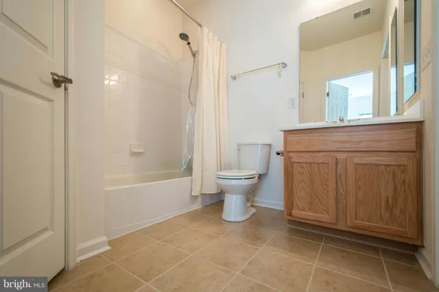 $2,300 | 7559 Stoney Run Drive, Unit 302, Hanover, MD 21076