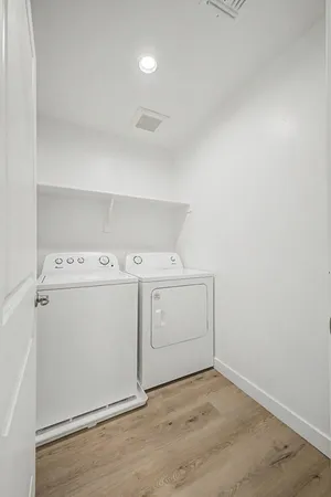 $2,400 | 105 West Latona Road, Phoenix, AZ 85041