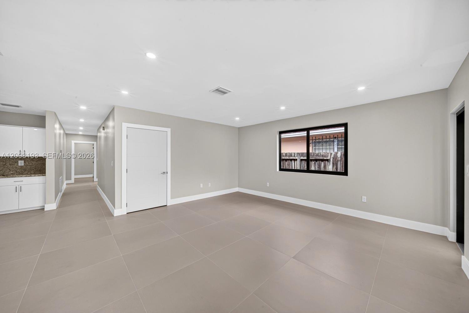 2216 Southwest 62nd Avenue Miami, FL 33155 - Photo 9 of 29 Gallery Image 9
