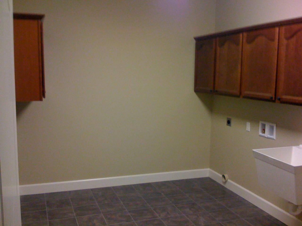 2350 Cook Road Yakima, WA 98908 - Photo 11 of 13 a view of utility room
