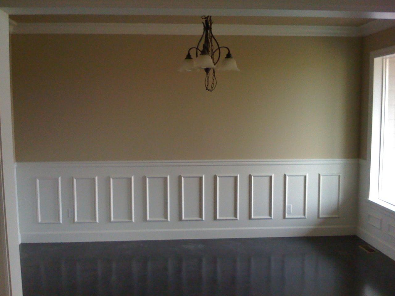 2350 Cook Road Yakima, WA 98908 - Photo 6 of 13 a view of a windows and wooden floor in a room