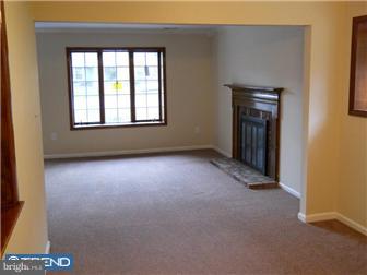 908 Hampton Way Williamstown, NJ 08094 - Photo 4 of 9 Gallery Image 4