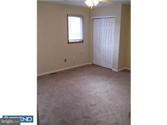 908 Hampton Way Williamstown, NJ 08094 - Photo 8 of 9 Gallery Image 8