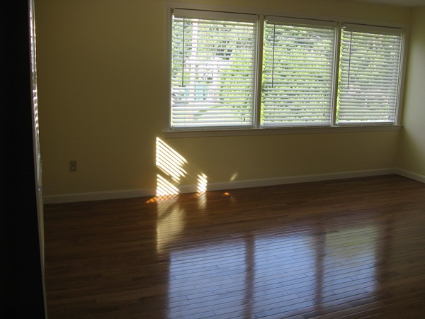 9 Knowles Road Worcester, MA 01602 - Photo 9 of 24 Gallery Image 9