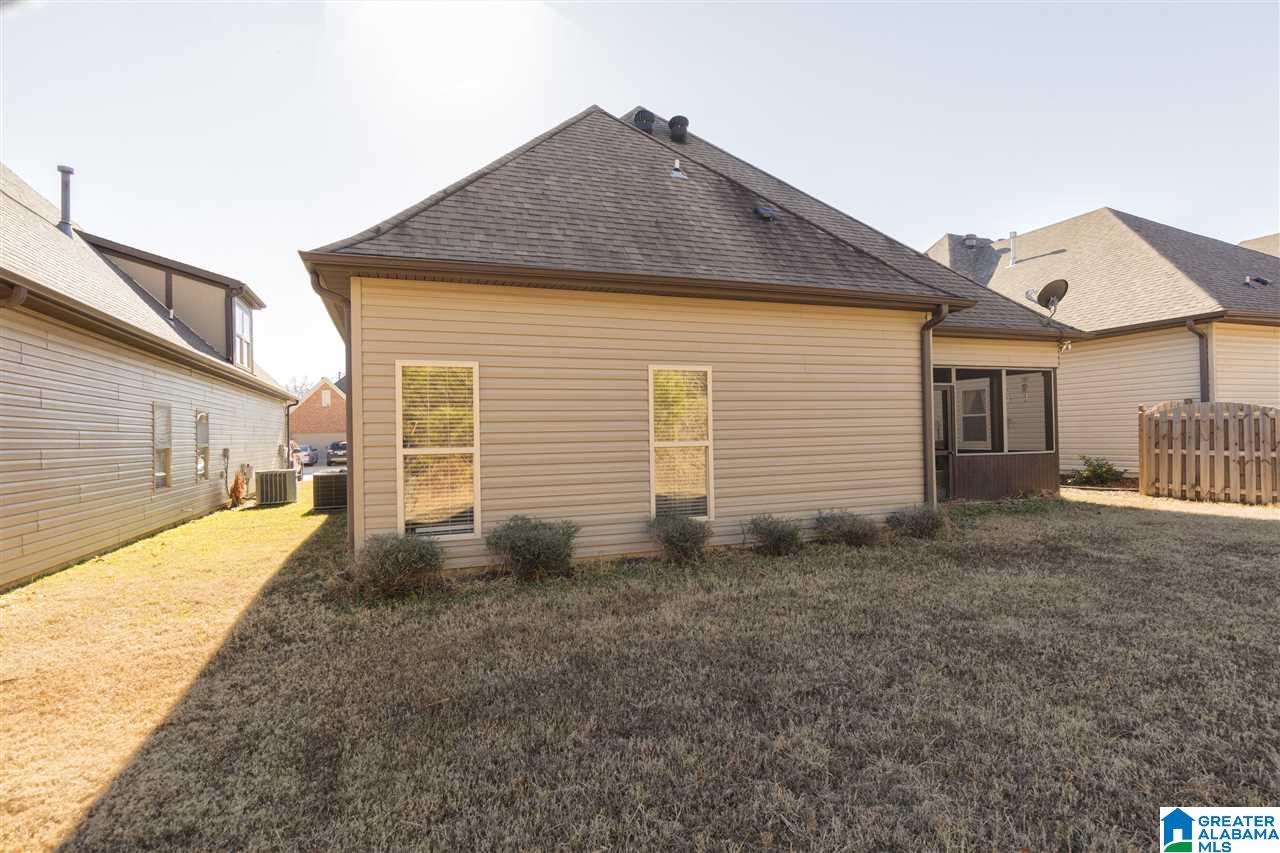 199 Lorrin Lane Sterrett, AL 35147 - Photo 3 of 33