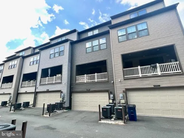 $3,750 | 43309 John Michael Terrace, Ashburn, VA 20148