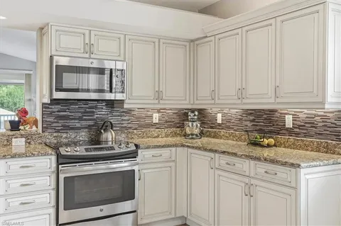 $435,000 | 6829 Satinleaf Road South, Unit 204, Naples, FL 34109
