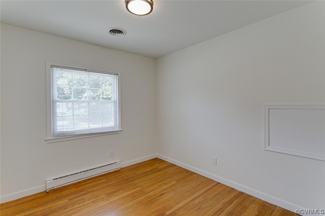 2706 Tanager Road Henrico, VA 23228 - Photo 26 of 30 3rd bedroom