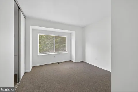 $3,400 | 7827 Archbold Terrace, Cabin John, MD 20818