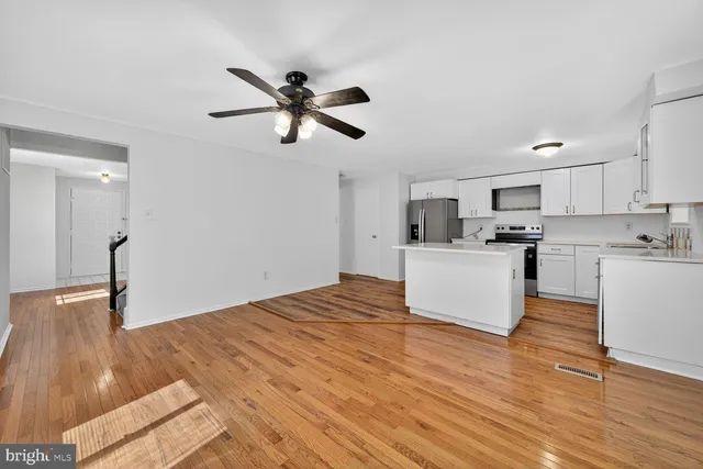 $3,400 | 7827 Archbold Terrace, Cabin John, MD 20818