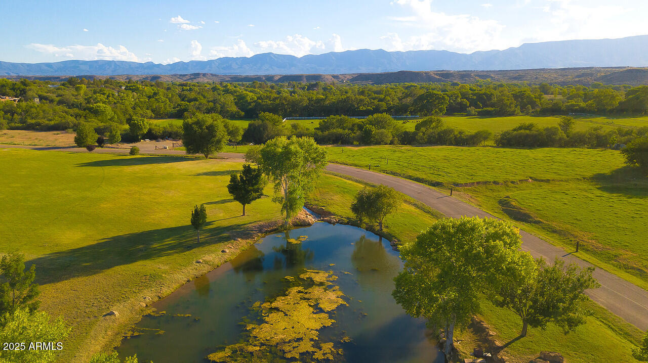 275 South Bonito Ranch Loop, Unit 25 Cornville, AZ 86325 - Photo 3 of 27 a view of an ocean from a mountain