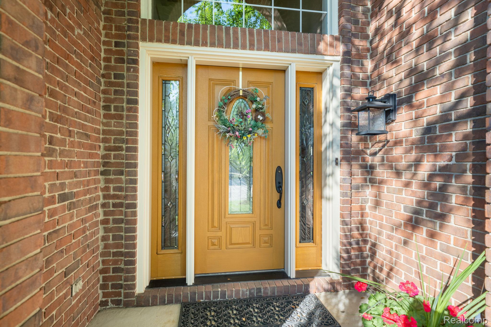 1708 Devonwood Drive Rochester, MI 48306 - Photo 2 of 70 3-web-or-mls-1708 Devonwood Dr-3.jpg