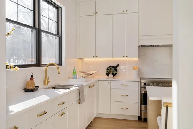 $1,985,000 | 710 Watertown Street, Unit 710, Newton, MA 02460