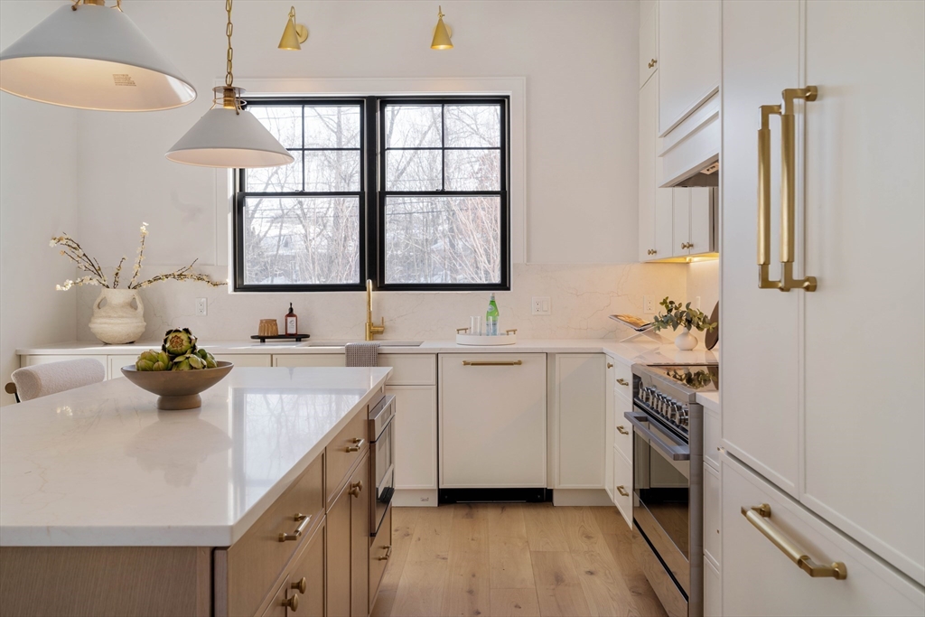 710 Watertown Street, Unit 710 Newton, MA 02460 - Photo 7 of 38