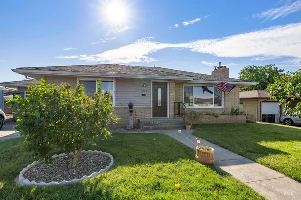 $355,000 | 1326 6th Street, Clarkston, WA 99403
