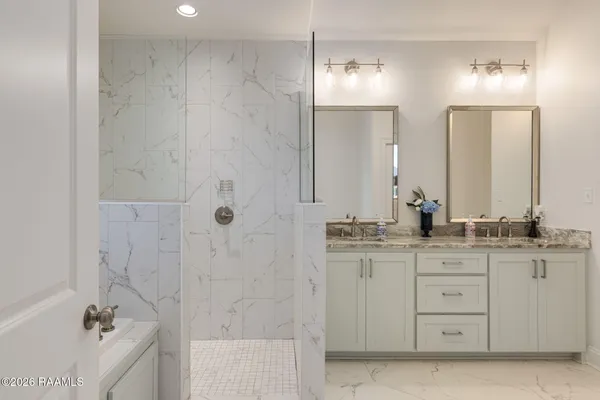 $360,000 | 107 Lakes Edge Drive, Broussard, LA 70518