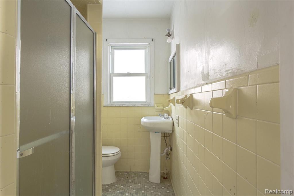6050 Evergreen Road Detroit, MI 48228 - Photo 14 of 24
