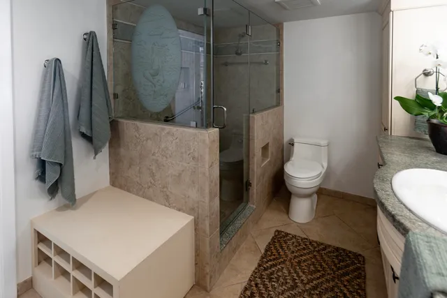 $1,199,000 | 83201 Old Highway, Unit 405, Islamorada, FL 33036