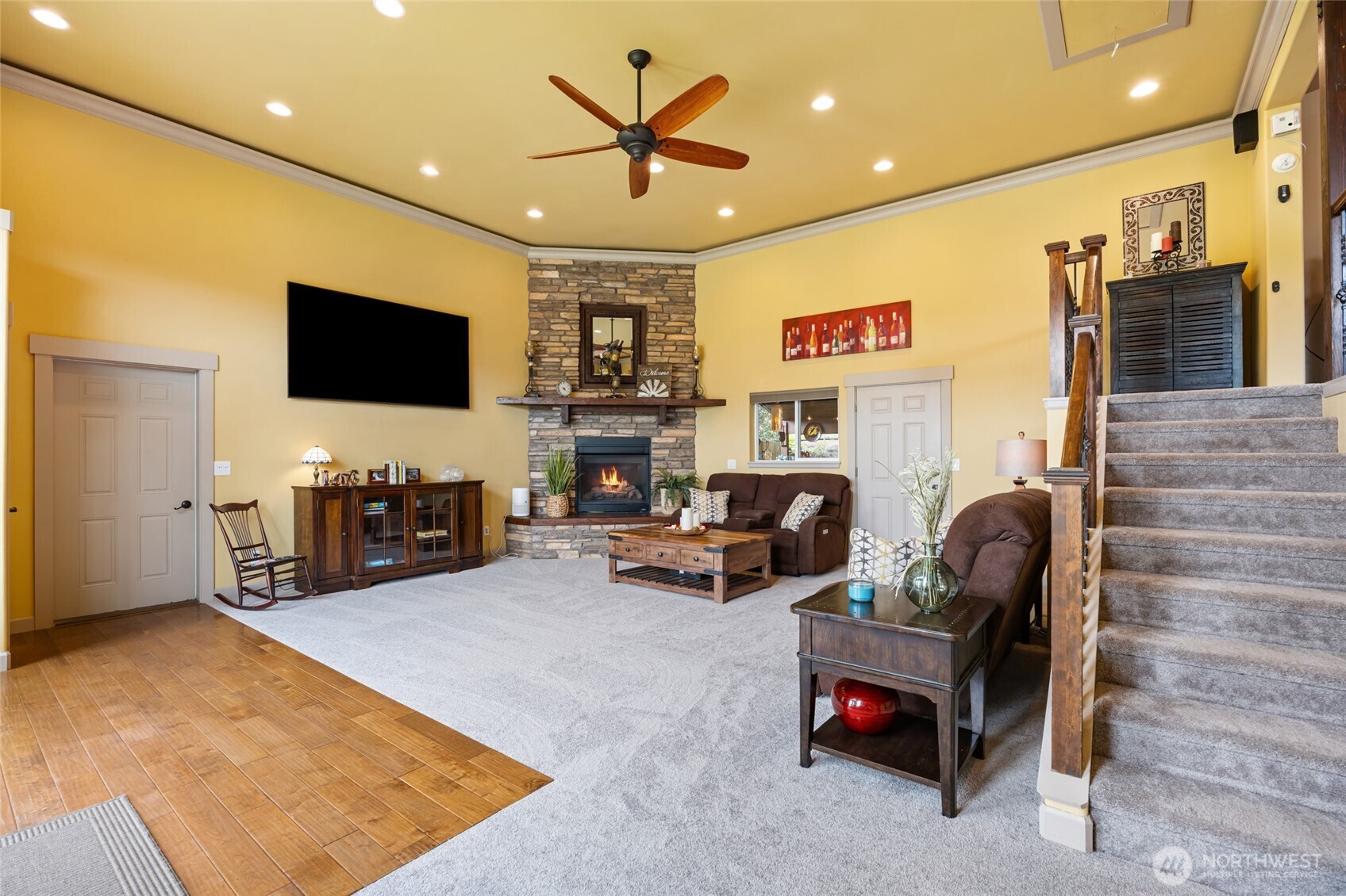 2049 Sleepy Hollow Road Wenatchee, WA 98801 - Photo 7 of 38