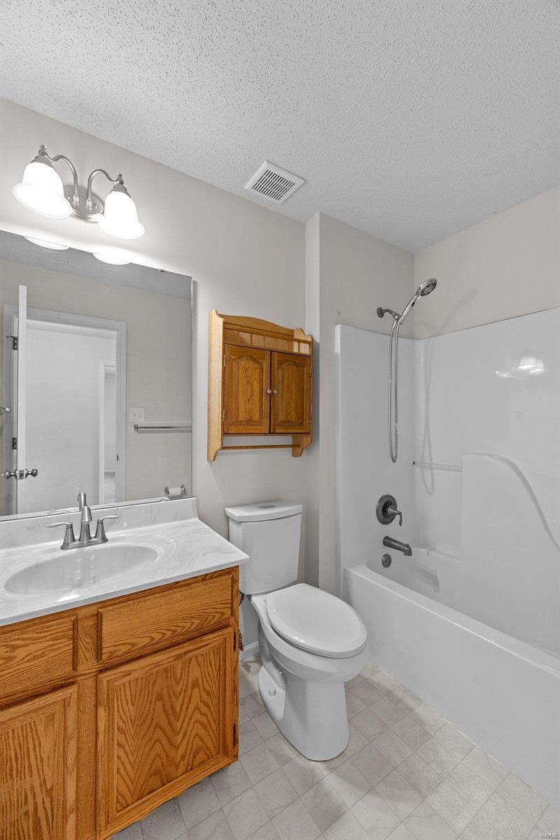 23 Oakshadow Court St. Peters, MO 63376 - Photo 22 of 33