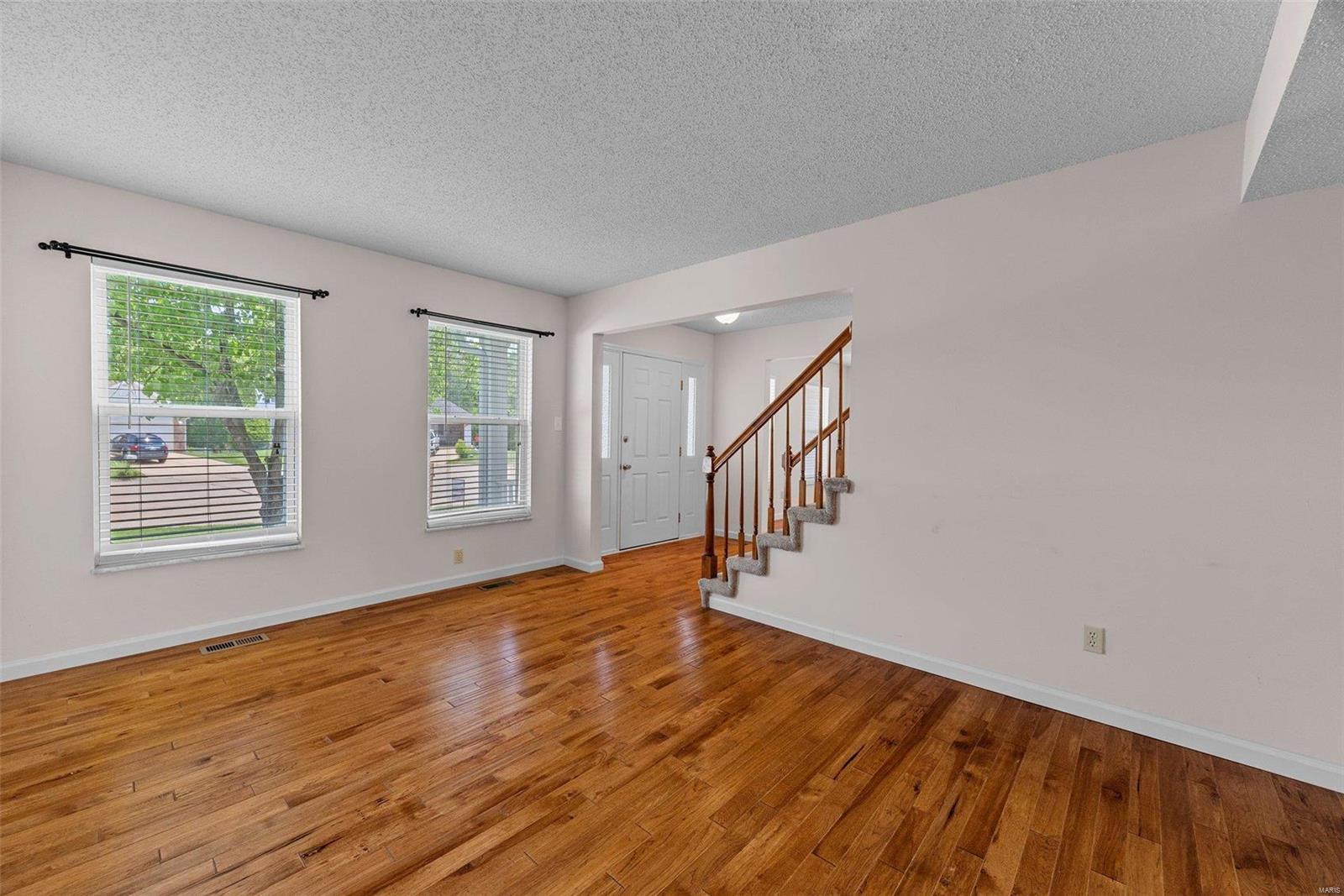 23 Oakshadow Court St. Peters, MO 63376 - Photo 7 of 33