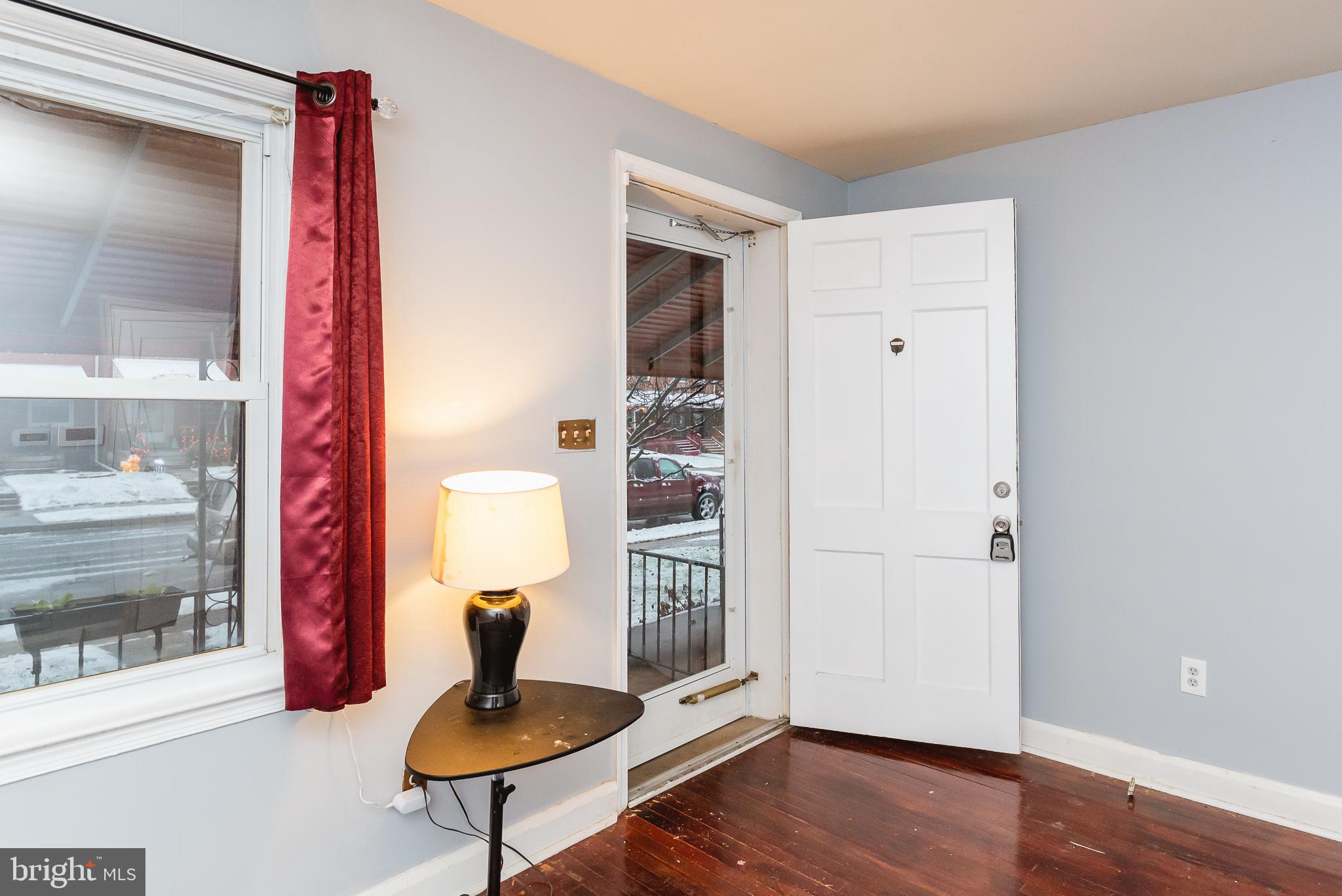 2237 Vailthorn Road Baltimore, MD 21220 - Photo 3 of 31
