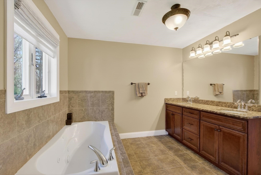 7 Tenney Road Westford, MA 01886 - Photo 25 of 42