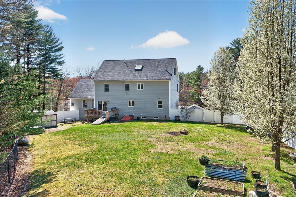 7 Tenney Road Westford, MA 01886 - Photo 3 of 42