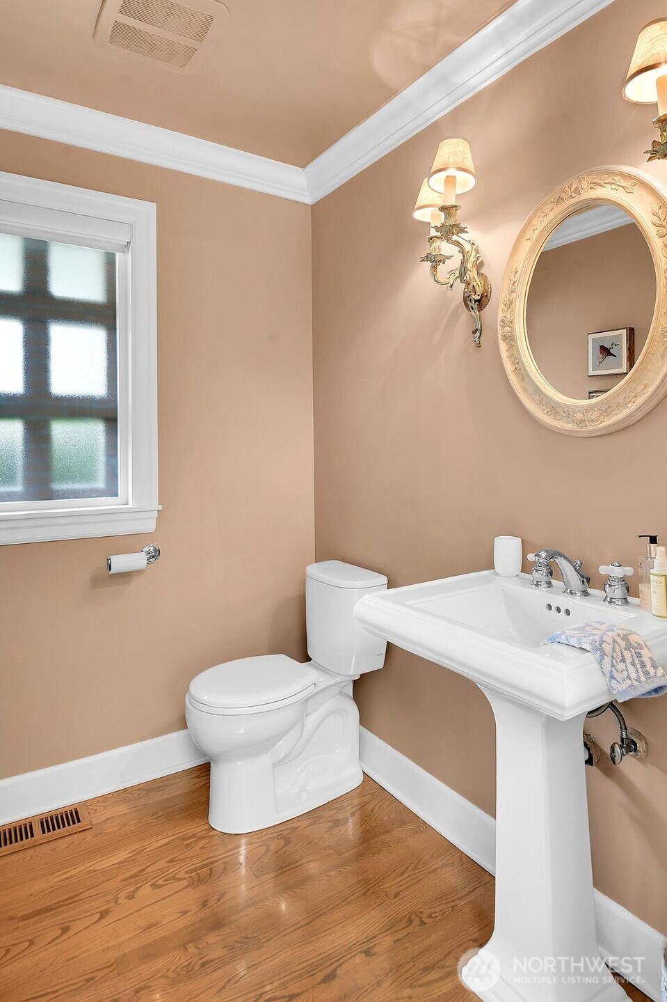 2209 38th Place East Seattle, WA 98112 - Photo 21 of 33