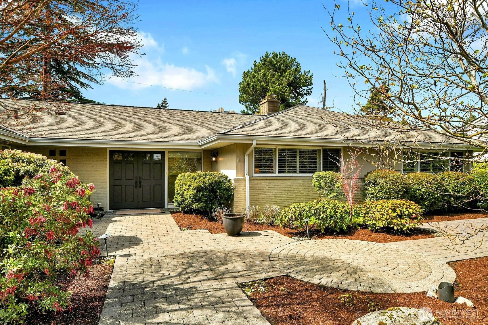 2209 38th Place East Seattle, WA 98112 - Photo 24 of 33