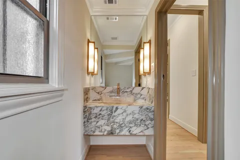 $2,000,000 | 74 Briar Hollow Lane, Houston, TX 77027