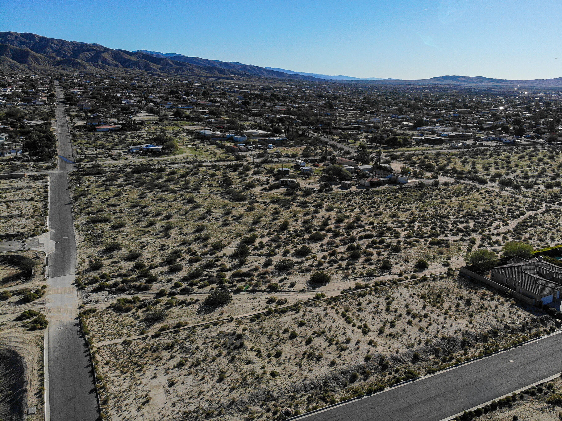 0 12th Street Desert Hot Springs, CA 92240 - Photo 4 of 14 a view of a city