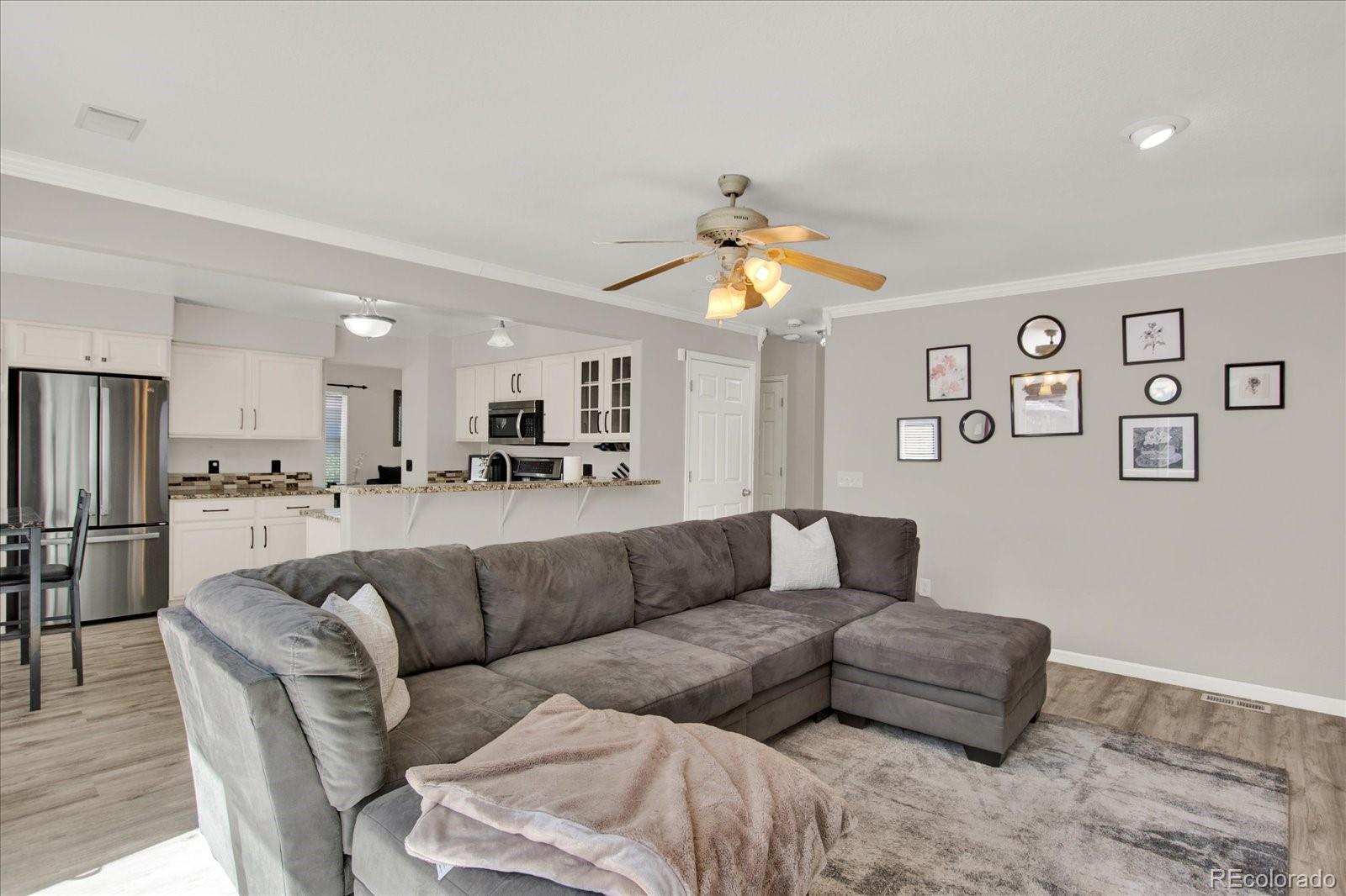 970 West Sage Sparrow Circle Highlands Ranch, CO 80129 - Photo 10 of 42
