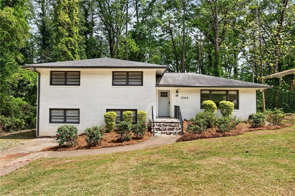1344 Midlawn Drive Decatur, GA 30032 - Photo 2 of 87