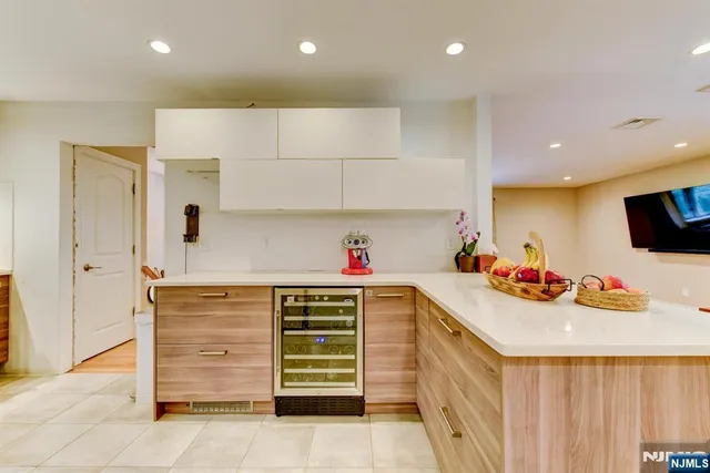 $775,000 | 204 Gilbert Avenue, Elmwood Park, NJ 07407