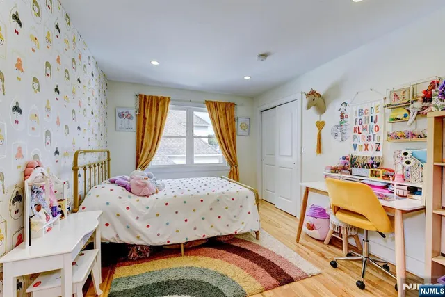 $775,000 | 204 Gilbert Avenue, Elmwood Park, NJ 07407