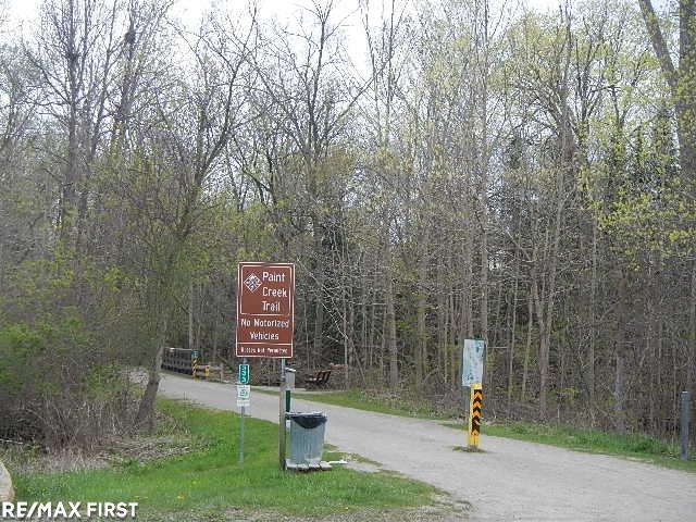 5935 North Livernois Road Rochester, MI 48306 - Photo 4 of 52