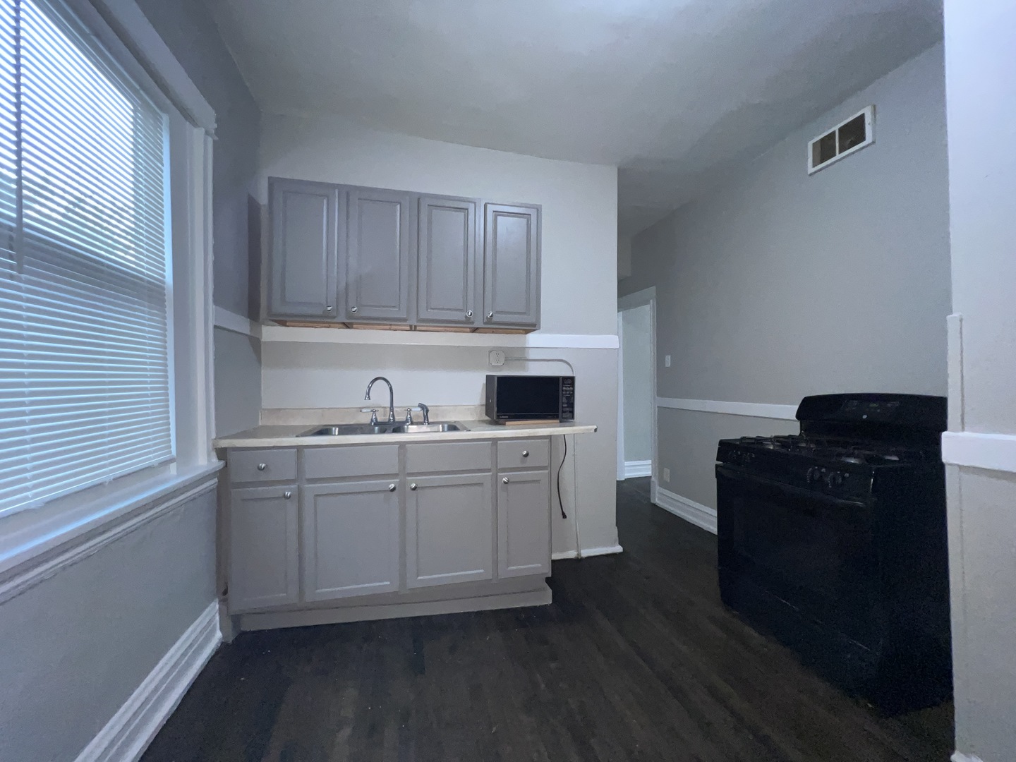 2707 East 78th Street, Unit 2W Chicago, IL 60649 - Photo 25 of 34