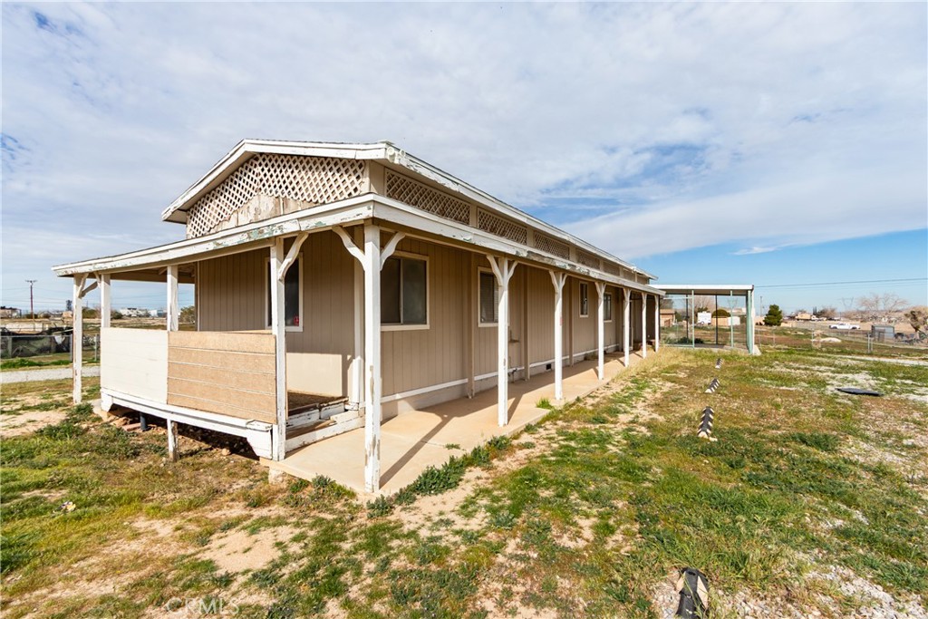 13920 Dos Palmas Road Victorville, CA 92392 - Photo 34 of 52