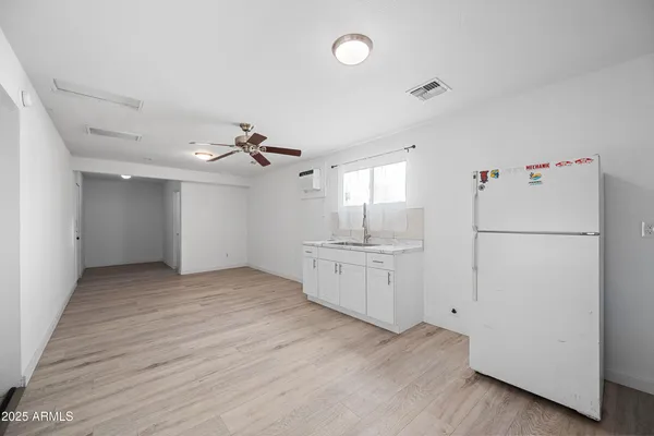 $1,950 | 2057 East 10th Street, Tempe, AZ 85281